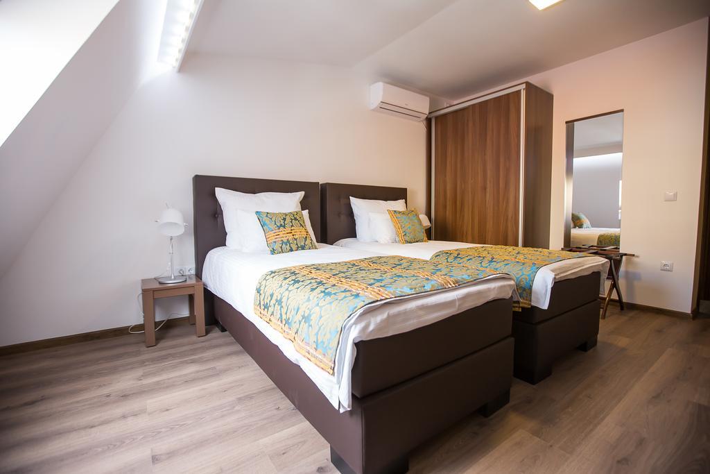 Heartland City B&B トゥズラ エクステリア 写真