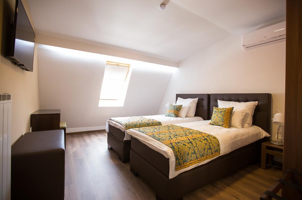 Heartland City B&B トゥズラ エクステリア 写真